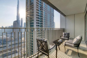 Luxurious 3BR with Stunning Burj Khalifa Views 2808